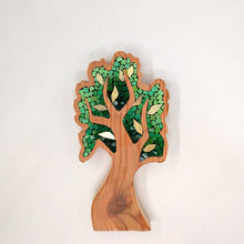 Carica l'immagine nel visualizzatore di Gallery, Albero verde chiaro con foglie oro 115