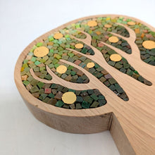 Laden Sie das Bild in den Galerie-Viewer, Großer dunkelroter Baum