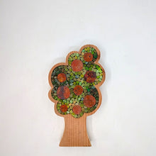 Laden Sie das Bild in den Galerie-Viewer, Großer dunkelroter Baum