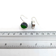 Carica l'immagine nel visualizzatore di Gallery, Orecchini Optical in verde - tondo grande