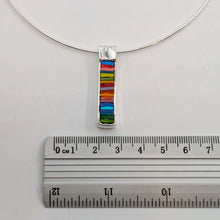 Carica l'immagine nel visualizzatore di Gallery, Pendente Ricamo vivace