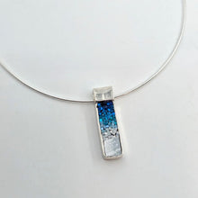 Laden Sie das Bild in den Galerie-Viewer, Längliche Pendelleuchte Landscapes in Blau