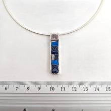 Carica l'immagine nel visualizzatore di Gallery, Pendente lungo Tessuto in blu