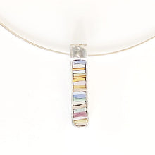 Carica l'immagine nel visualizzatore di Gallery, Pendente Ricamo chiaro