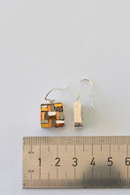 Carica l'immagine nel visualizzatore di Gallery, Orecchini Tessuto Antico in Oro