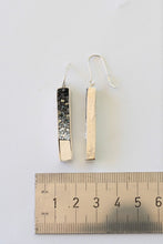 Carica l'immagine nel visualizzatore di Gallery, Orecchini lunghi Paesaggi in Grigio