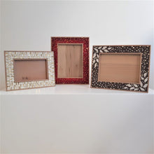 Carica l'immagine nel visualizzatore di Gallery, Cornice per foto 13x18 - Rosso