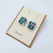 Laden Sie das Bild in den Galerie-Viewer, Quadratische Ohrringe Hellblauer Stoff