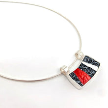 Carica l'immagine nel visualizzatore di Gallery, Collana rettangolare Optical in rosso
