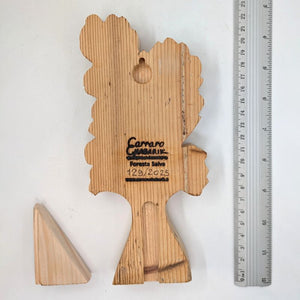 Großer dunkelroter Baum