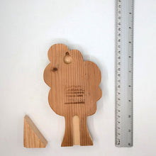 Laden Sie das Bild in den Galerie-Viewer, Großer dunkelroter Baum
