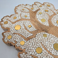 Carica l'immagine nel visualizzatore di Gallery, Albero bianco con frutti oro 224
