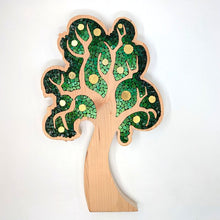 Carica l'immagine nel visualizzatore di Gallery, Albero verde con frutti oro 034
