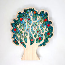 Carica l'immagine nel visualizzatore di Gallery, Albero con frutti rossi 070
