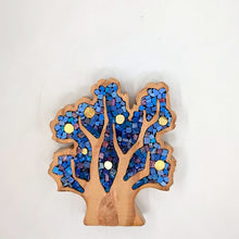 Carica l'immagine nel visualizzatore di Gallery, Albero blu, azzurro e lilla con frutti oro 086

